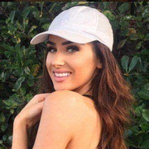 MOLLY ESKAM (@mollyeskam) • Instagram photos and videos.